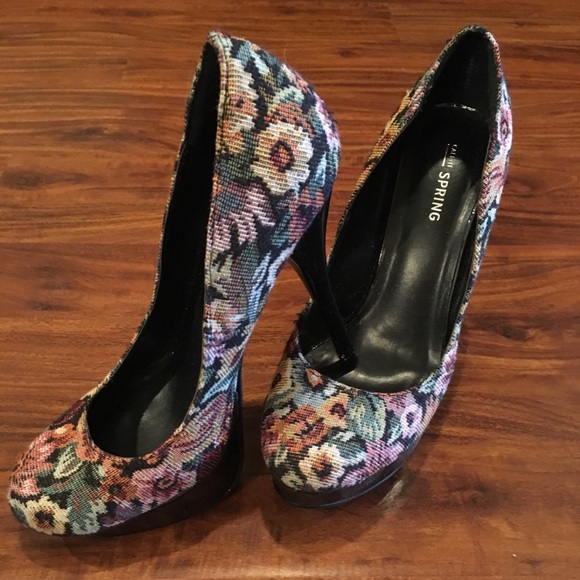 Shoes - Floral High Heeled Pumps Shoes - Floral High Heeled Pumps